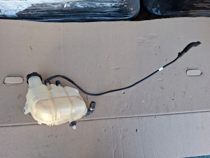 MINI F56 LIFT 2.0B VASCHETTA Serbatoio acqua 8687503