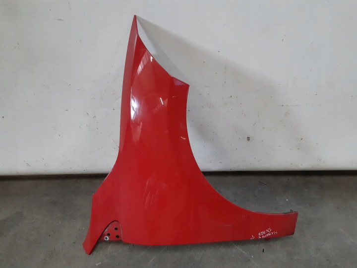 blatník pravý předek DV727 Renault Megane III