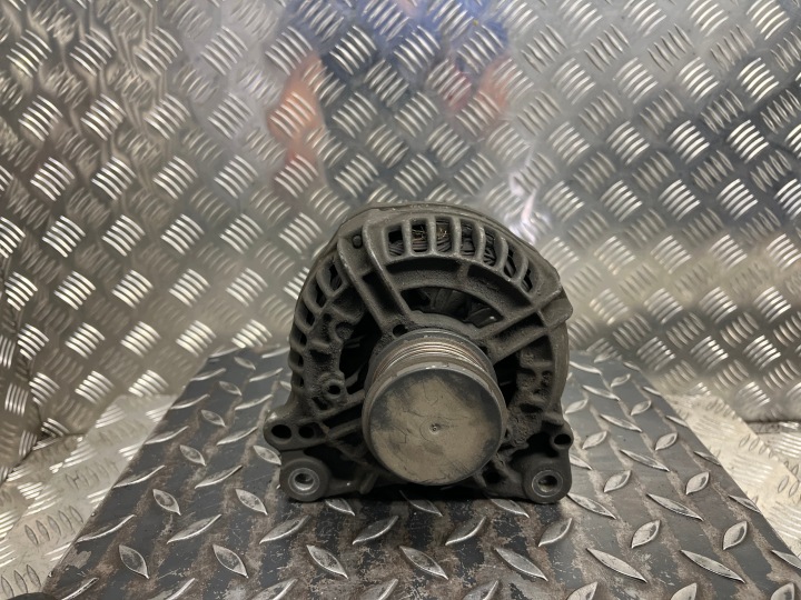 alternator VOLKSWAGEN GOLF 4 028903028E