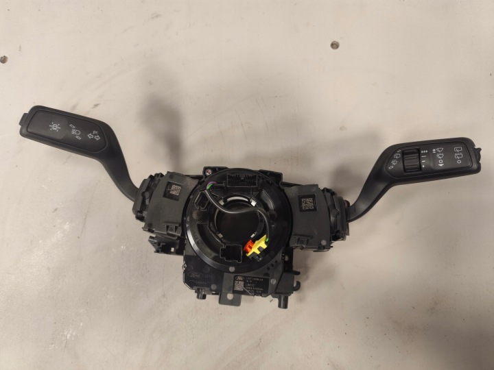 FORD KUGA MK3 páčky pod volant a ovládání kroužek ovladanie