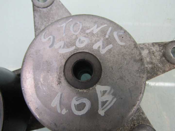 KIA STONIC 1.0 T-GDI 20R AGENT BALL 7