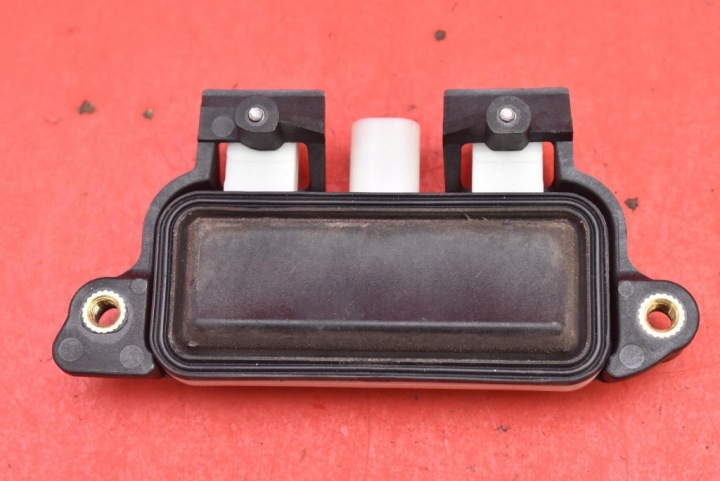 handle button bonnet rear part TESLA MODEL S 12-20