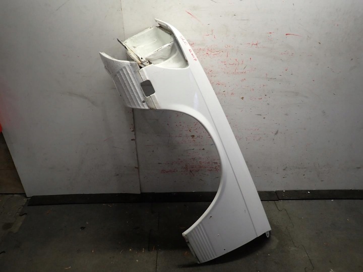 fender front front left MERCEDES SL SLC W107 R107 107