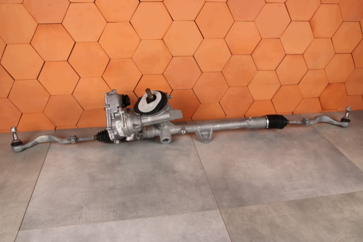 BMW 1' F40 2' F44 drag rod servo steering control UM 6891577 5805 km !!!