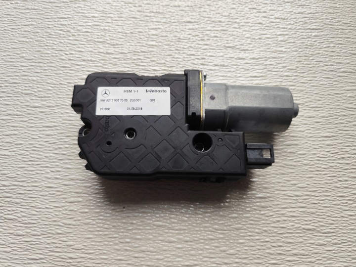 MERCEDES Micro moteur Toit ouvrant PANORAMY W247 A2139067003