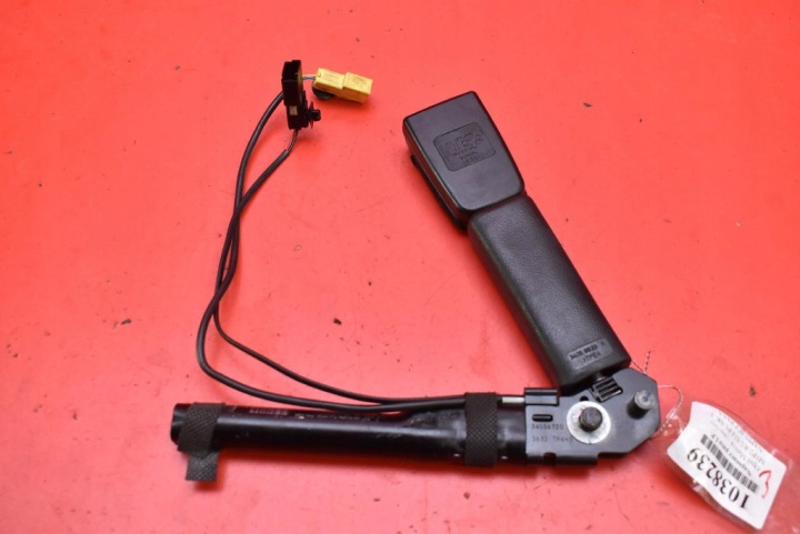 Spanner ZAPINKA öv, szíj links vorne 13250516 OPEL MERIVA B 10-14