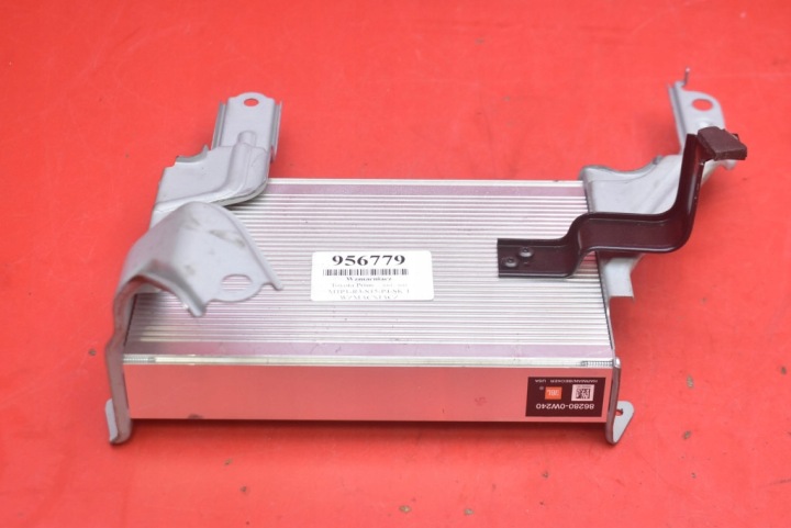 amplifier AUDIO 86280-0W240 TOYOTA PRIUS 2 II XW20 03-11