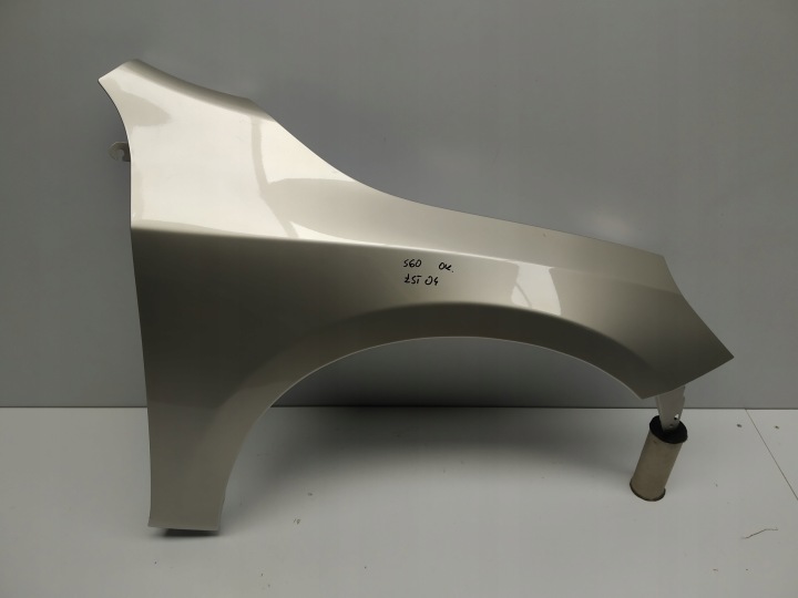 2010-2013r S60 II Volvo V60 fender front right szaro zloty before lift