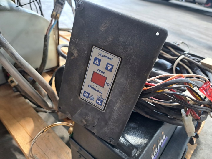 ПОСТ КЛИМАТНА ДИРНА TWID 24V 10