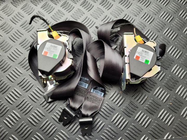 Gurten Sicherheits heck hinten links rechts 39838359 VOLVO XC60 II