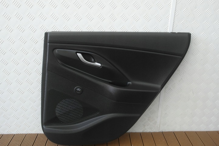 HYUNDAI i30 III 16-23 HB 5D side upholstery door right rear part below KORBE OE