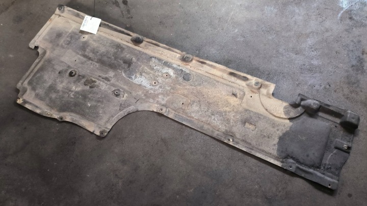 cover chassis BMW F01 F02 750Li xDrive