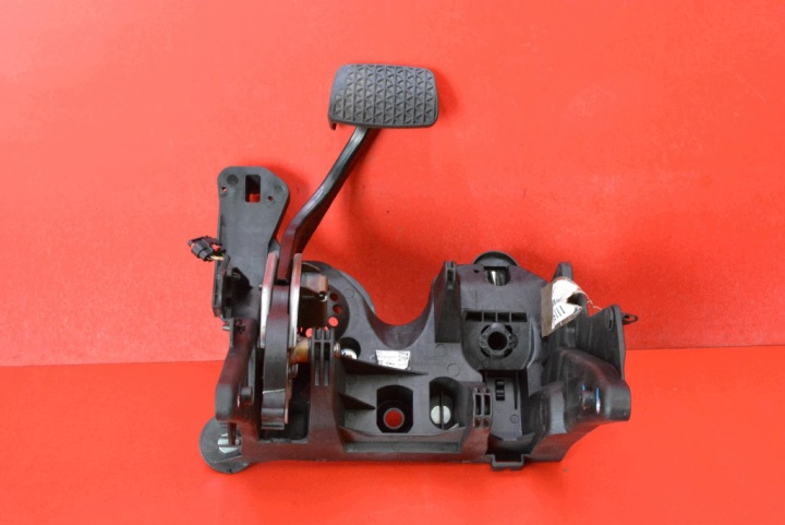 PEDAL Frein AUTOMAT 39117363 OPEL ASTRA 5 V K 1.6 CDTI 136 KM 15-20