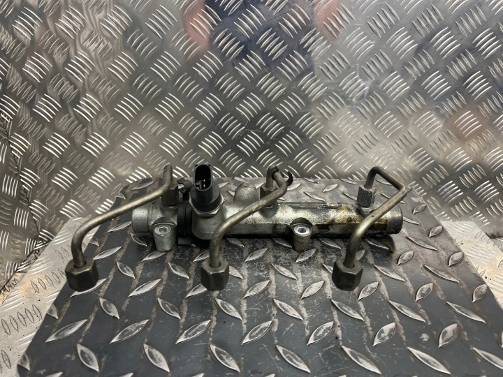 Rampe injection AUDI A6-C6 059130089K