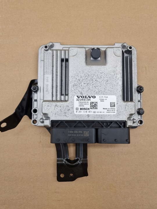 ECU Ordinateur Unité de contrôle Moteur VOLVO XC40 C40 EV400 POLESTAR II