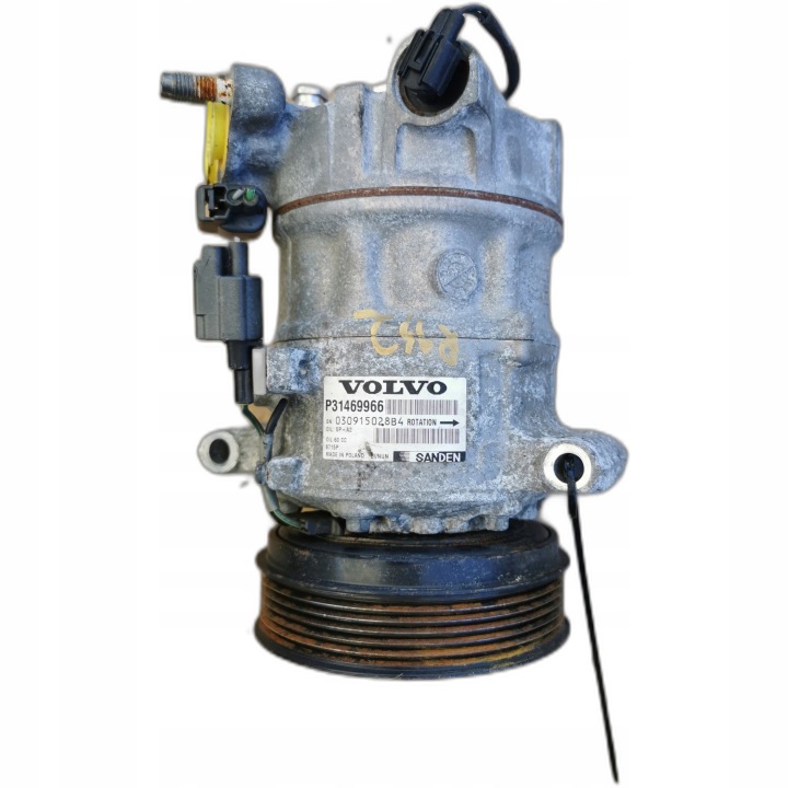VOLVO V40 2.0D CROSS D4204T8 P31469966 030915028B4 compressor; of the air conditioning