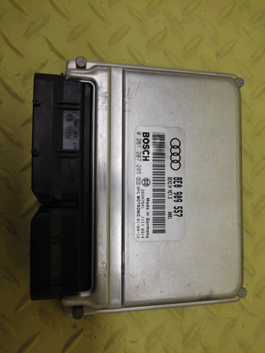 AUDI A4 B6 2.0 bedienteil des motors 0261207285