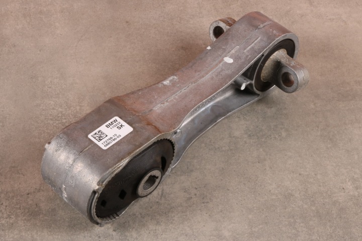MINI F54 F54 LCI F60 F60 LCI tartó silenblok ALL4 6885786 26 km !!!