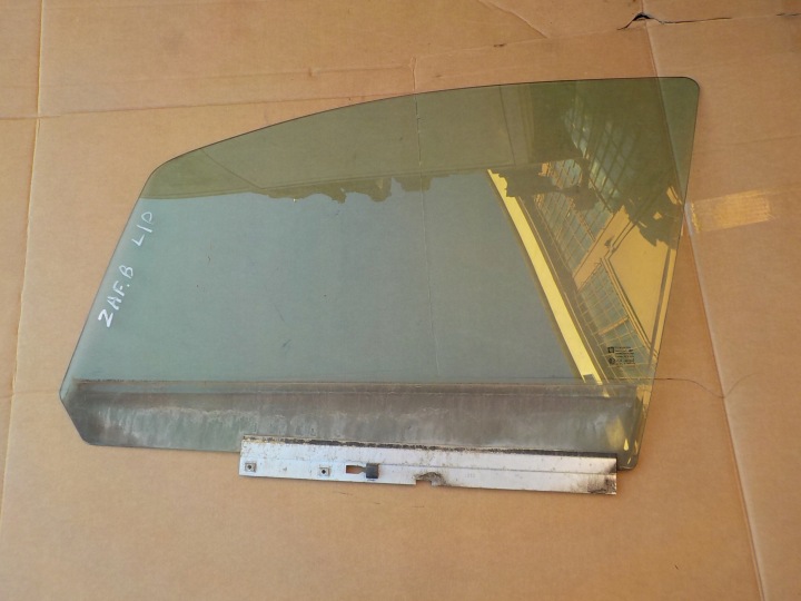 FENSTER links vorne opel zafira b 2007r