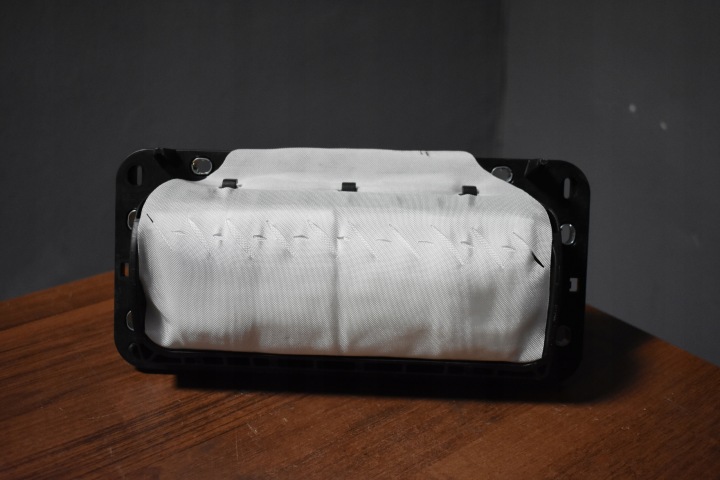 IDEALNA airbag airbag of the passenger PORSCHE CAYENNE 7P VW TOUAREG 1
