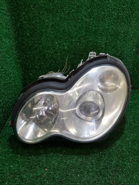 light left front MERCEDES-BENZ C-KLASA W203 030116627715