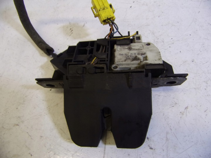 de la Serrure du capot Porte coffre hayon OPEL VECTRA C