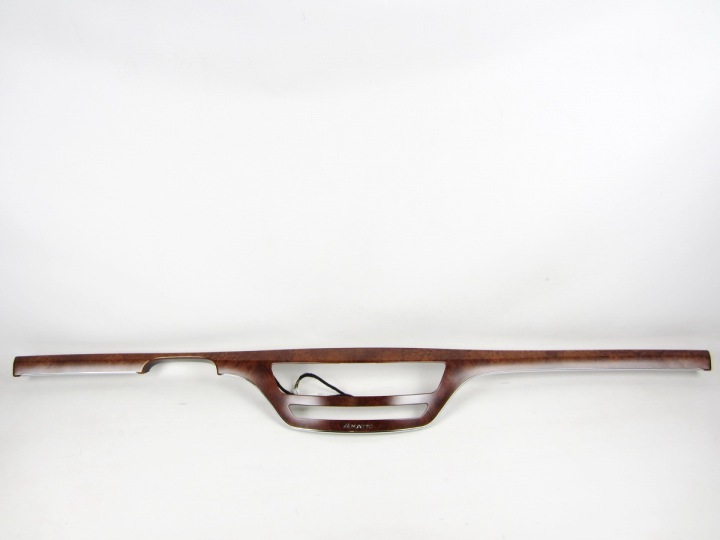 moulding of the dashboard consoles mat satyna 4matic Mercedes W221