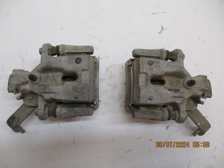 BREMSSATTEL BREMSE SATTEL ZCISKI SUZUKI VITARA III HECK HINTEN RECHTS LINKS