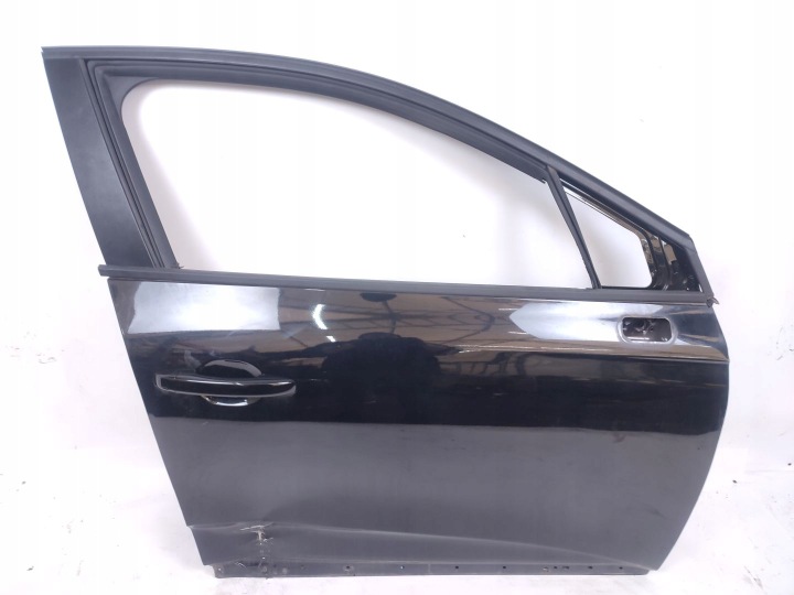 dveře pravý předek RENAULT CLIO V 5 (2019-2023) KOD LAKIERU TEGNE