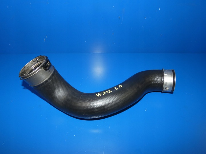 W212 W204 W218 3.0 CDI V6 hose wiring of the intercooler