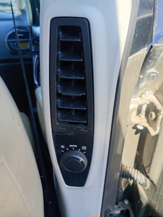 rešetka rešetka ventilacije zračni lijeva z slupka Citroen C4 Picasso FL 07-13