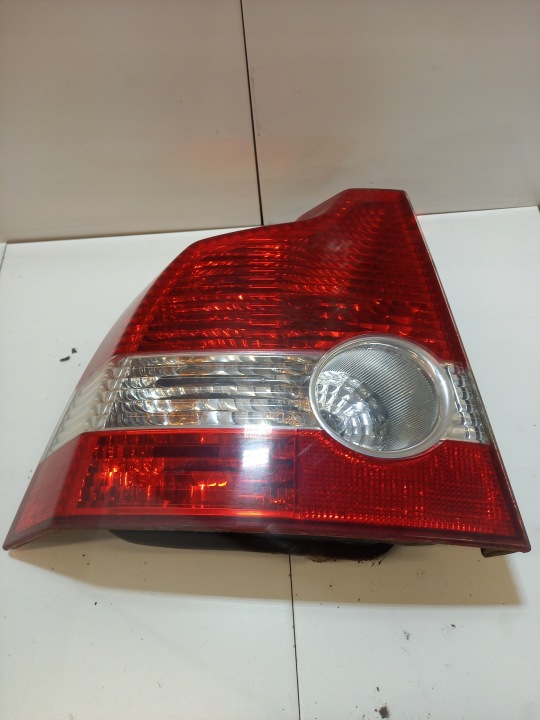 Feux phare Gauche Arrière VOLVO S40 II