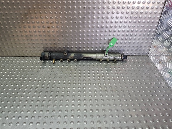 rampe injection capteur 30757146 VOLVO S60 et V70 II XC70 et XC90 et 2.4 D5