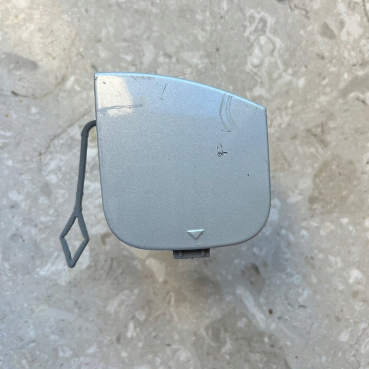 Mini F55 F56 F57 lift Abschleppöse Stoßstange vorne 9450602