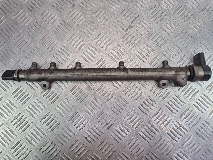 Mercedes CLK 220 CDI W209 Rampa iniezione A6460701195