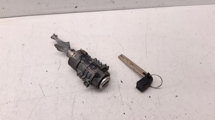 Insert Clé grot BMW E60