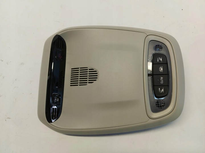 VOLVO V60 II Svetlo Strechy 31479163