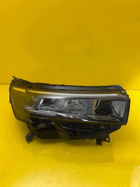light right front Nissan Townstar Kangoo III 3 IV 22- 260107139R