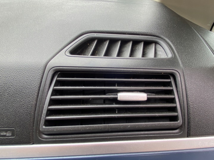 grid air conditioning devices air right of the passenger Fiat Grande Punto 05-08