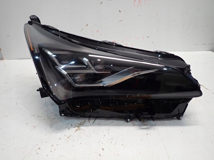 FEUX PHARE AVANT DROIT LEXUS NX300H LIFT 18- FULL LED