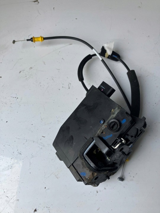 de la Serrure Portière Gauche Arrière PEUGEOT 308 T9 SW KOMBI 9810309980