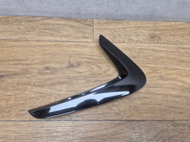 BMW 4 F32 F33 F36 intake moulding of a fender right front m-packet black 7294826