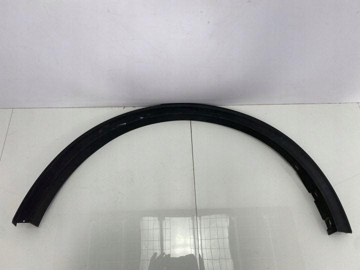 moulding of a fender nadkola Ford Escape 2020+ (Kuga MK3) USA