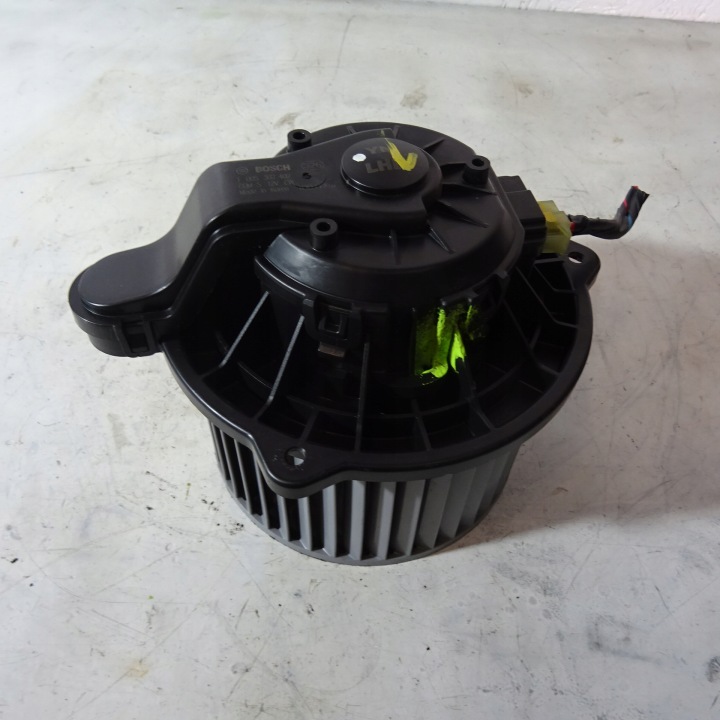 KIA VENGA heating air F00S3B2407