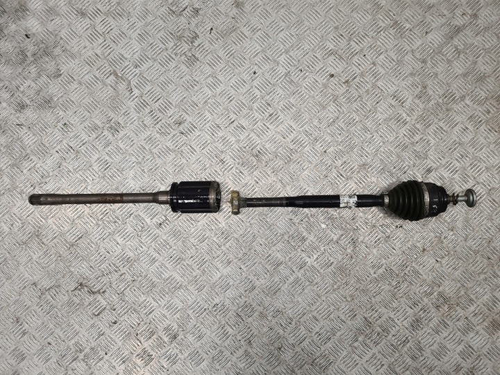 BMW X5 G05 ANTRIEBSWELLE RECHTS VORNE 8486202