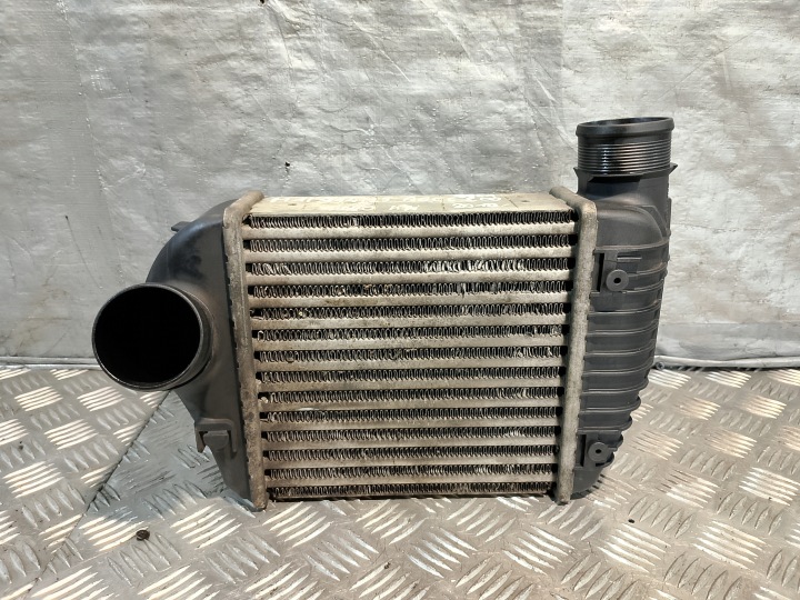 radiatore intercooler AUDI A6 C6 2.0 TDI 4F0145805AD