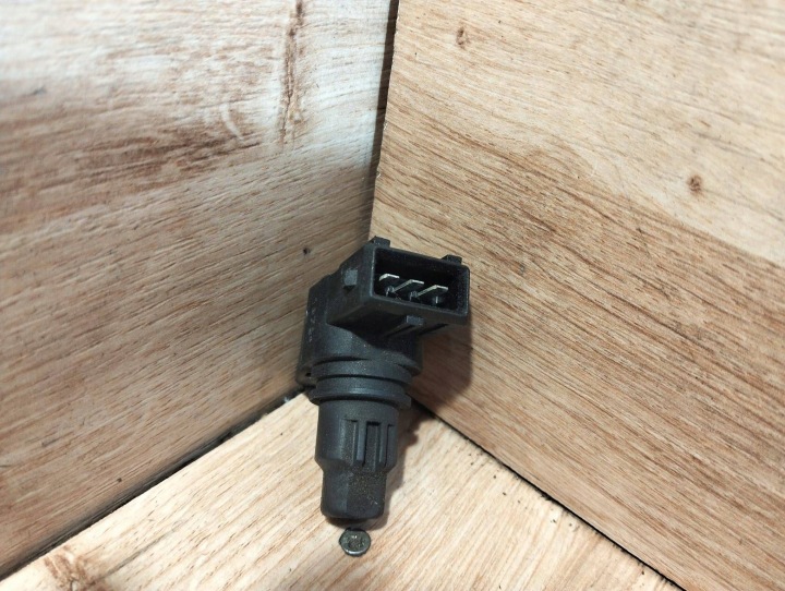Capteur position arbre cames Renault Laguna II PSA 8200038472