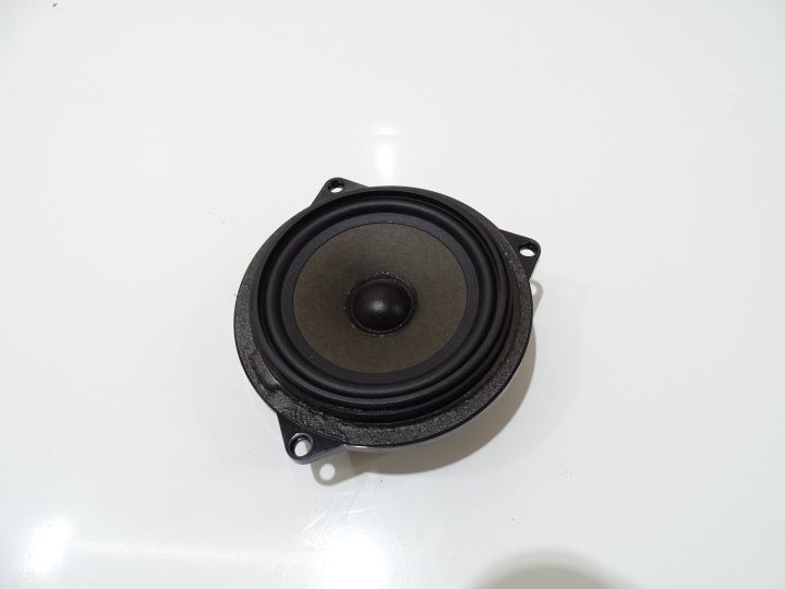 speaker door SREDNIOTNOWY BMW E60 E84 E87 E90 E91 OE 9143232