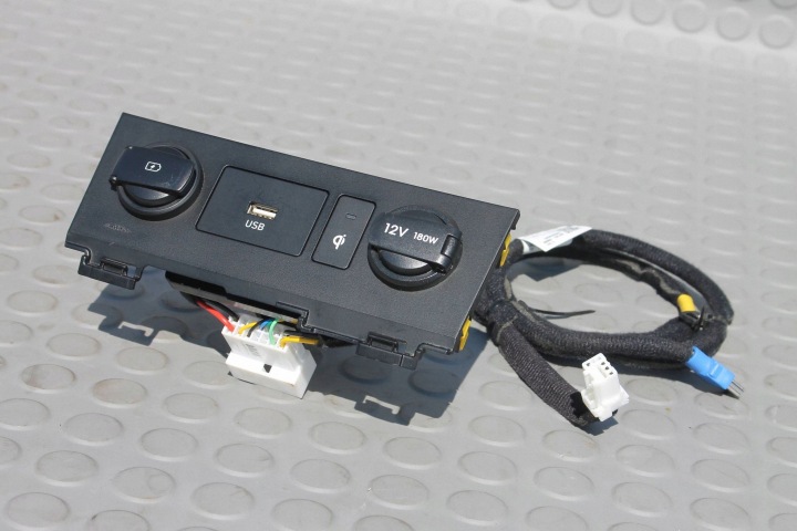 PANEL NIAZDO PORT USB HYUNDAI KONA ȘI LIFT 20-23 9