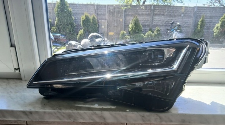 Licht vorne SKODA SUPERB III 3V1941015D